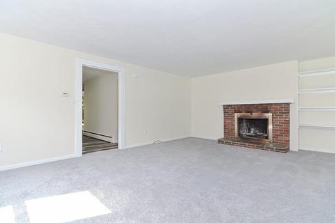 5 Picadilly St, Upton, MA 01568 photo 7