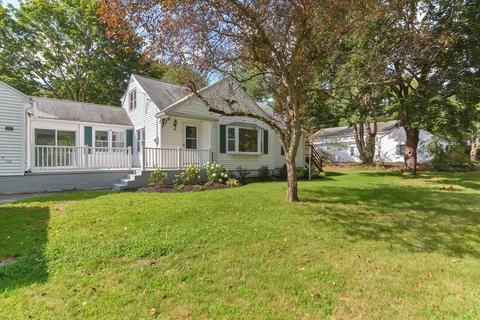 5 Picadilly St, Upton, MA 01568 photo 2