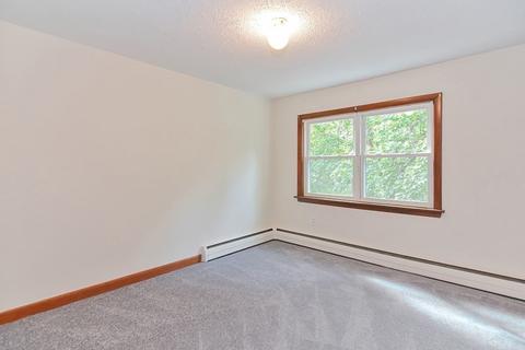 5 Picadilly St, Upton, MA 01568 photo 24