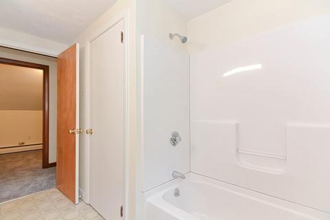 5 Picadilly St, Upton, MA 01568 photo 30