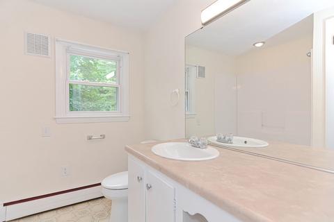 5 Picadilly St, Upton, MA 01568 photo 29