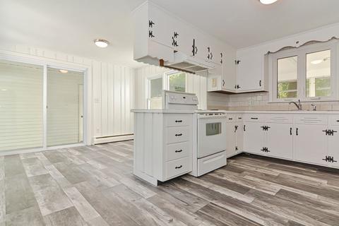 5 Picadilly St, Upton, MA 01568 photo 9