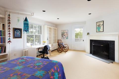 45 Warren St, Brookline, MA 02445 photo 12