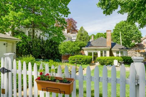 2 Suburban Rd, Worcester, MA 01602 photo 4