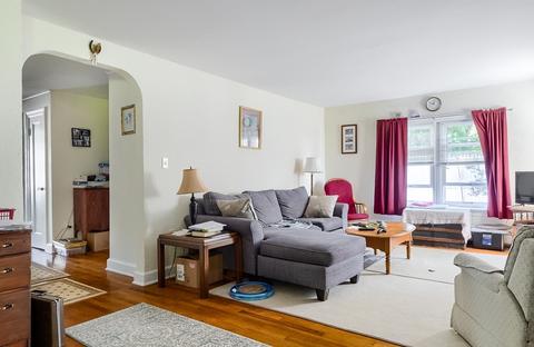 2 Suburban Rd, Worcester, MA 01602 photo 8