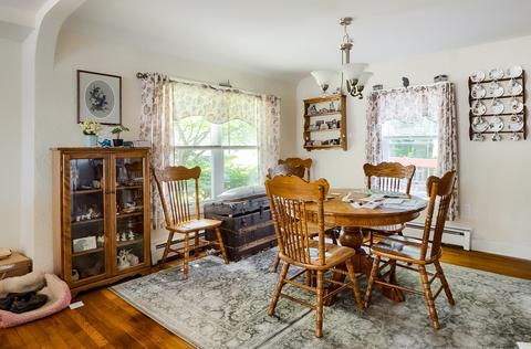 2 Suburban Rd, Worcester, MA 01602 photo 12