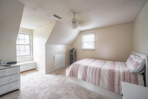 11 Gates Ave, Springfield, MA 01118 photo 28