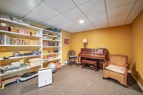 11 Gates Ave, Springfield, MA 01118 photo 35