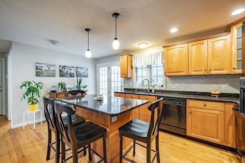 11 Gates Ave, Springfield, MA 01118 photo 7
