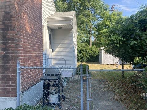 48 Debra Dr, Chicopee, MA 01020 photo 4