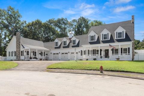13 Colantoni Dr, Danvers, MA 01923 photo 1