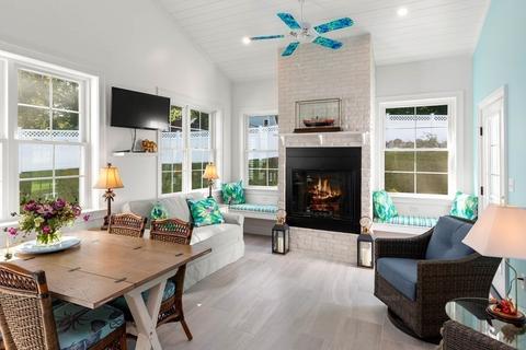 13 Colantoni Dr, Danvers, MA 01923 photo 31