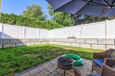 127 Derby St, Worcester, MA 01604 photo 32