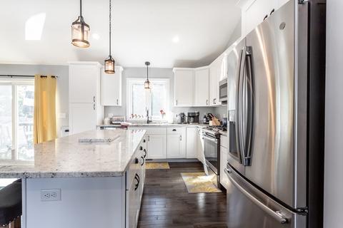 86 Lucille Ln, Fall River, MA 02720 photo 5