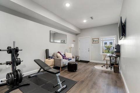 117 Heath St #1, Somerville, MA 02145 photo 9