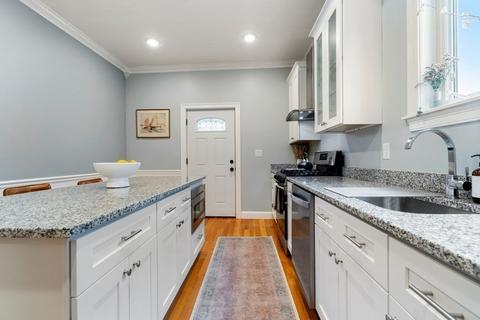 117 Heath St #1, Somerville, MA 02145 photo 3