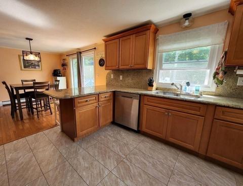 106 Surf Dr, Mashpee, MA 02649 photo 8
