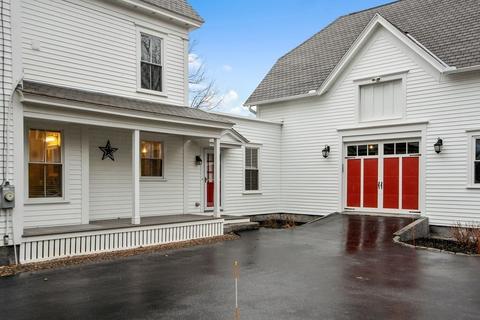 26 Howard St, Ayer, MA 01432 photo 3