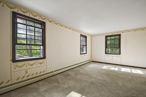 8 Sandra Cir, Mendon, MA 01756 photo 18