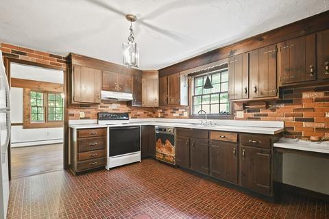 8 Sandra Cir, Mendon, MA 01756 photo 7