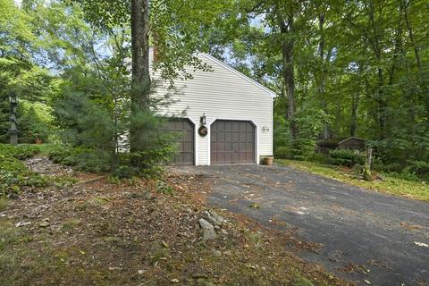 8 Sandra Cir, Mendon, MA 01756 photo 3