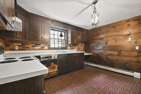 8 Sandra Cir, Mendon, MA 01756 photo 10