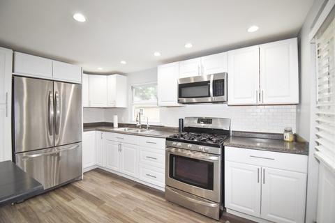 99 Jenness St, Springfield, MA 01104 photo 3
