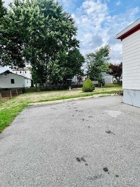 92 Oman St, Fall River, MA 02721 photo 5