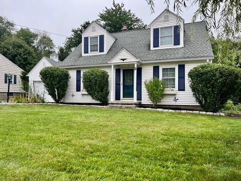 7 Springbrook Rd, Auburn, MA 01501 photo 1