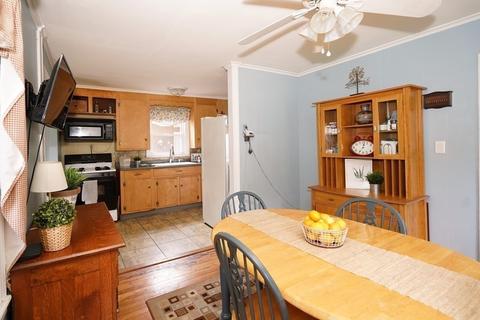 81 E Bacon St, Plainville, MA 02762 photo 21