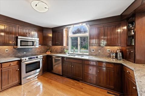 77 Putting Ln, Chicopee, MA 01020 photo 26