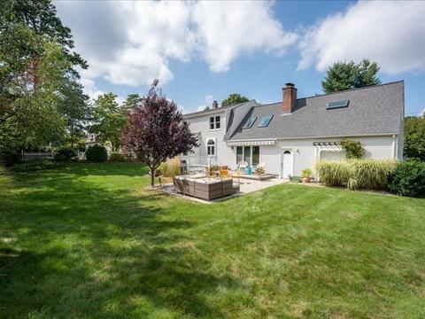 77 Putting Ln, Chicopee, MA 01020 photo 8
