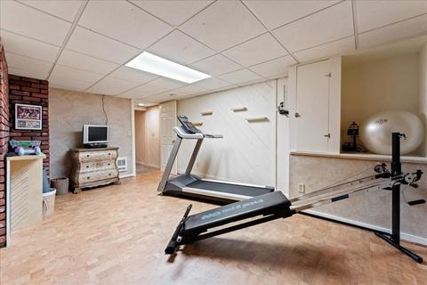77 Putting Ln, Chicopee, MA 01020 photo 39