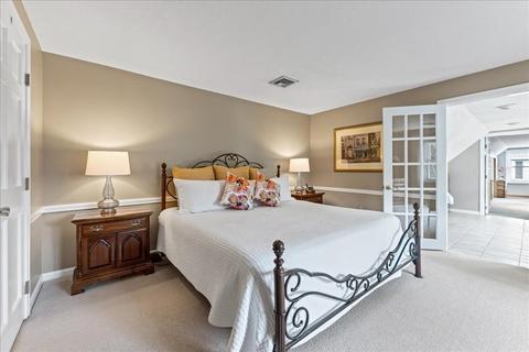 77 Putting Ln, Chicopee, MA 01020 photo 31