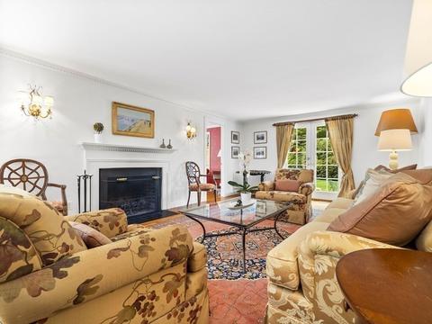 45 Cartwright Rd, Wellesley, MA 02482 photo 5