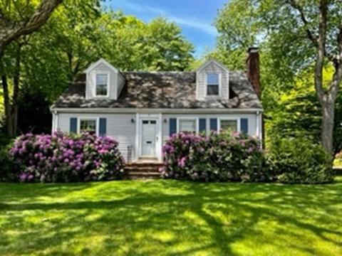 71 Robinwood Ave, Needham, MA 02492 photo 1
