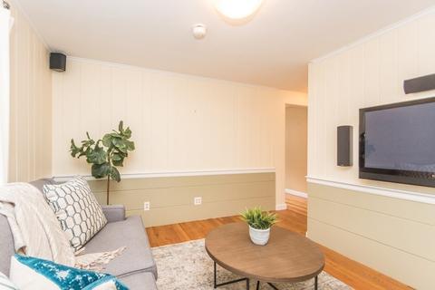 71 Robinwood Ave, Needham, MA 02492 photo 12