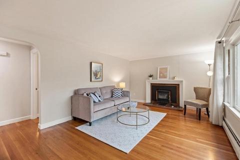 10 Birch Rd, Reading, MA 01867 photo 4