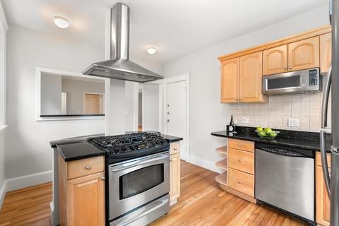 233 Freeman St #3, Brookline, MA 02446 photo 3