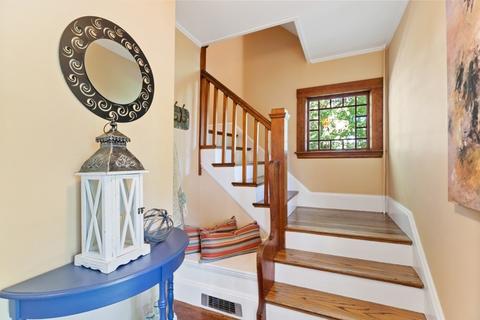 12 Thorndike St, Reading, MA 01867 photo 6