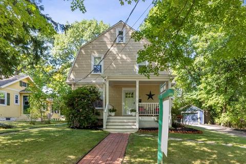 12 Thorndike St, Reading, MA 01867 photo 2