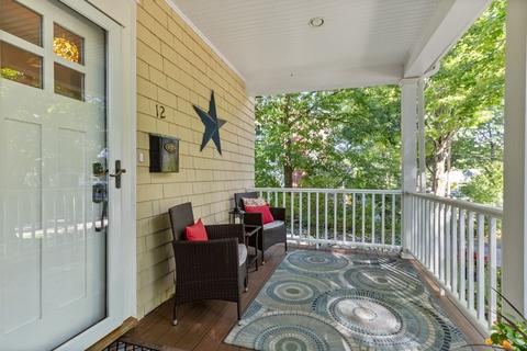 12 Thorndike St, Reading, MA 01867 photo 4