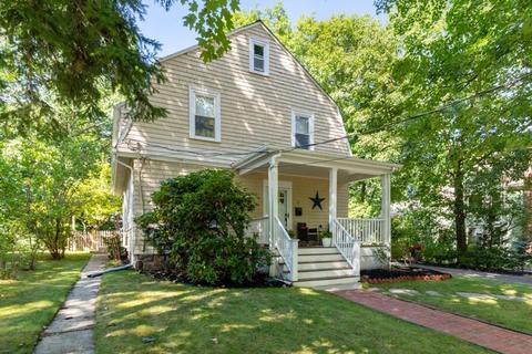 12 Thorndike St, Reading, MA 01867 photo 3