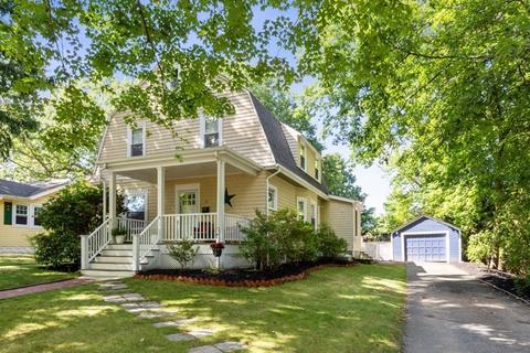 12 Thorndike St, Reading, MA 01867 photo 1
