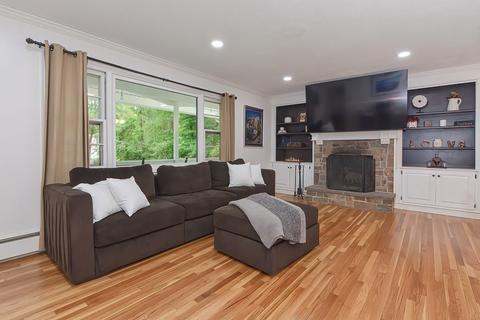 32 Colonial Rd, Sutton, MA 01590 photo 12