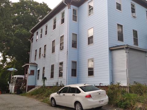 11 Larch St, Worcester, MA 01609 photo 1