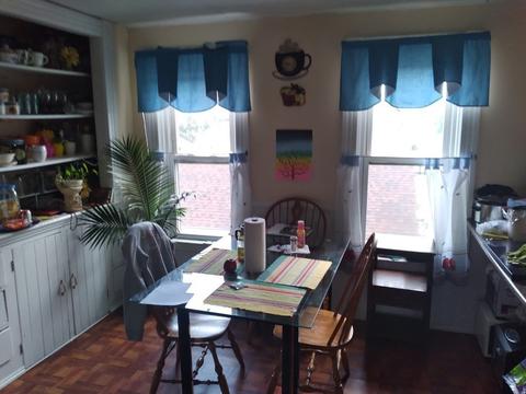 11 Larch St, Worcester, MA 01609 photo 3