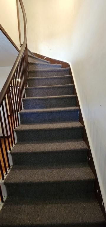 7 Gilmore St, Chicopee, MA 01013 photo 9