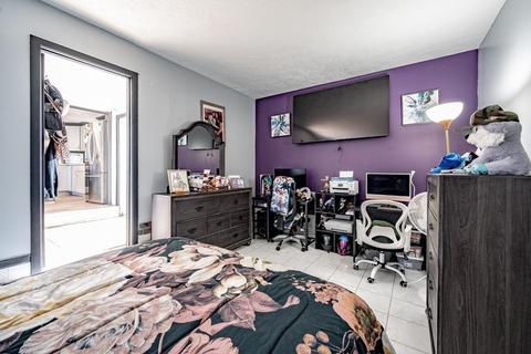 1247 Page Blvd, Springfield, MA 01104 photo 17
