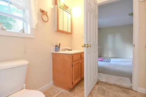 68 Bowker, Worcester, MA 01604 photo 25